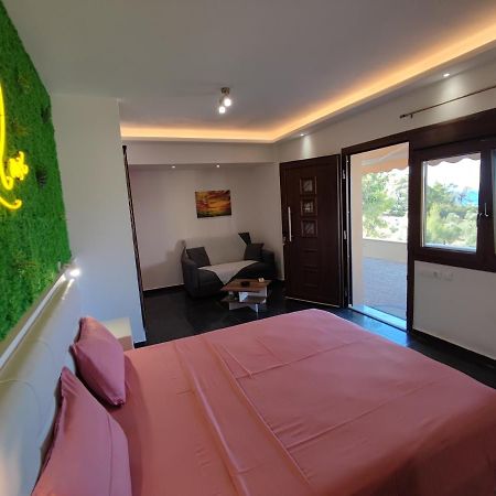 Theasis 4 Luxury Studio With Sea View Neos Marmaras Eksteriør billede